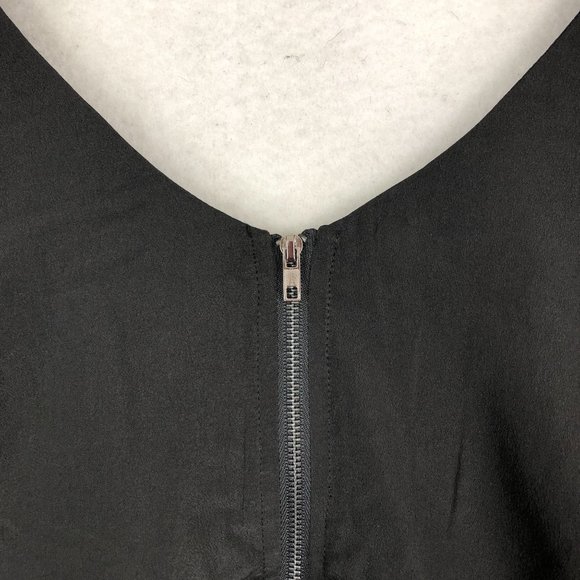 Line & Dot Women's Size Medium Black Chain Detail Sleeveless Crepe Blouse - Picture 11 of 11